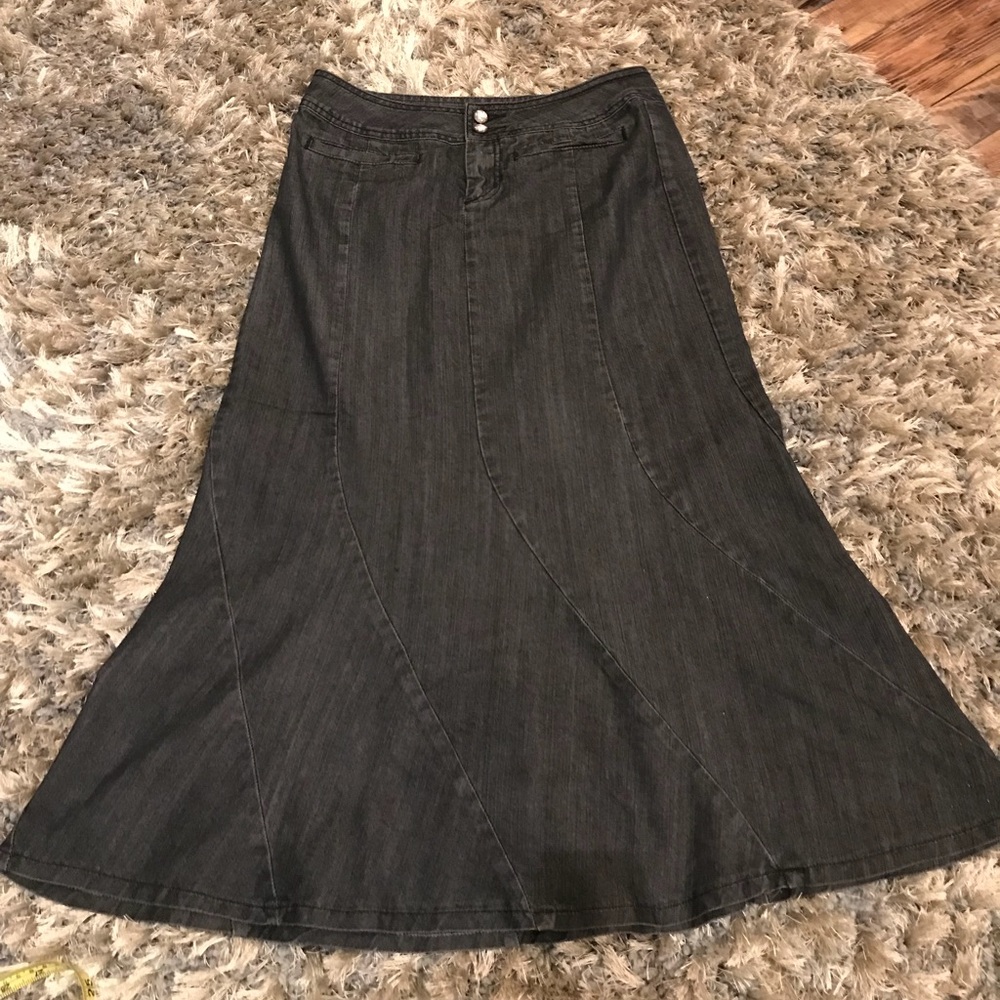 DARK GREY DENIM SKIRT